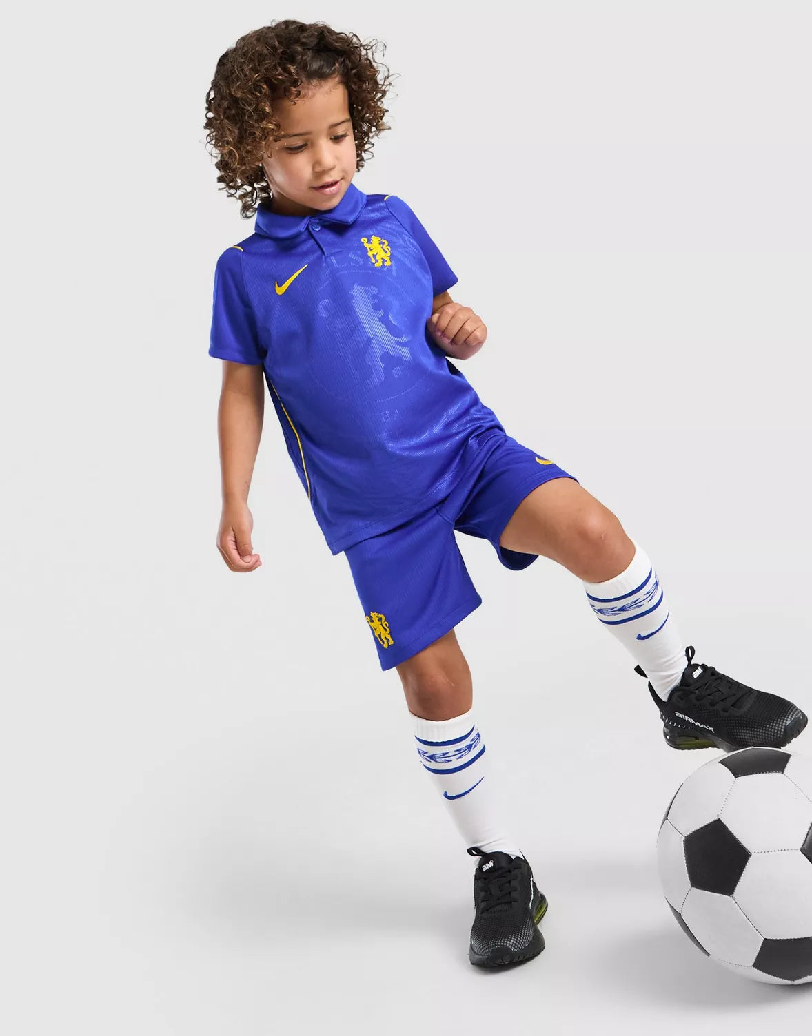 Completo da casa per bambini del Chelsea FC 2026/27