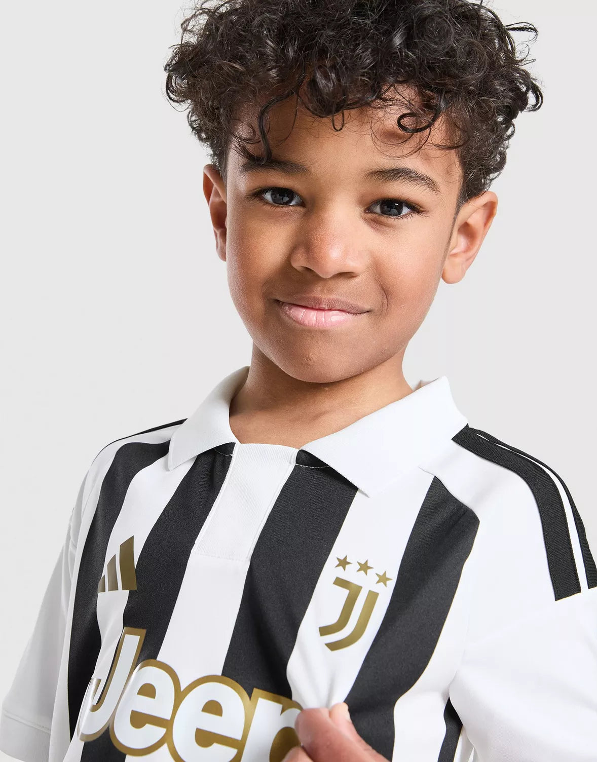 Completo da casa della Juventus 2026/27 per bambini