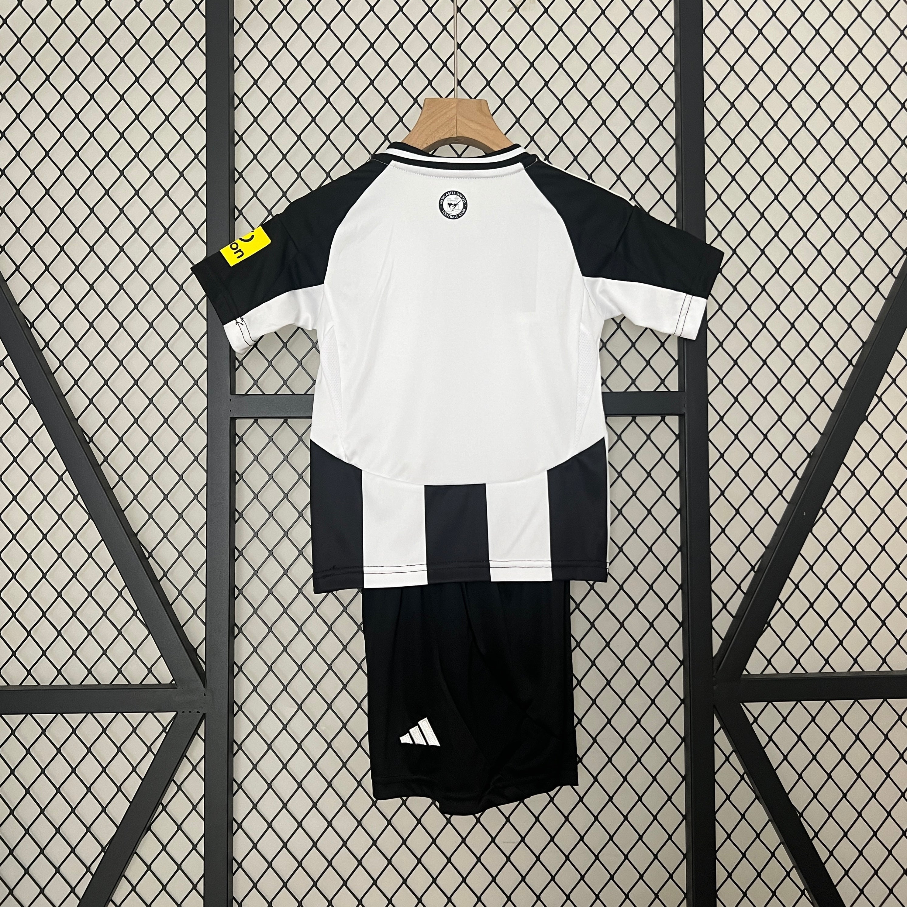 Newcastle Kids Football Kit 2024/25 - Home